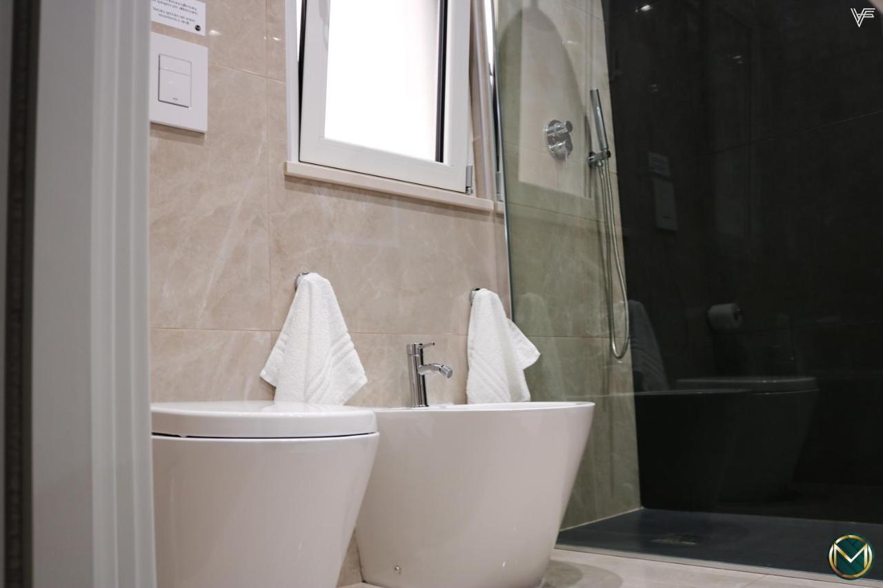 Margherita Boutique Rooms Маргерита-ди-Савойя Экстерьер фото