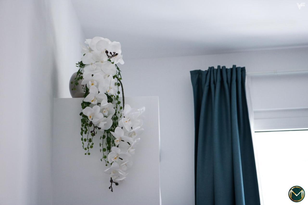 Margherita Boutique Rooms Маргерита-ди-Савойя Экстерьер фото