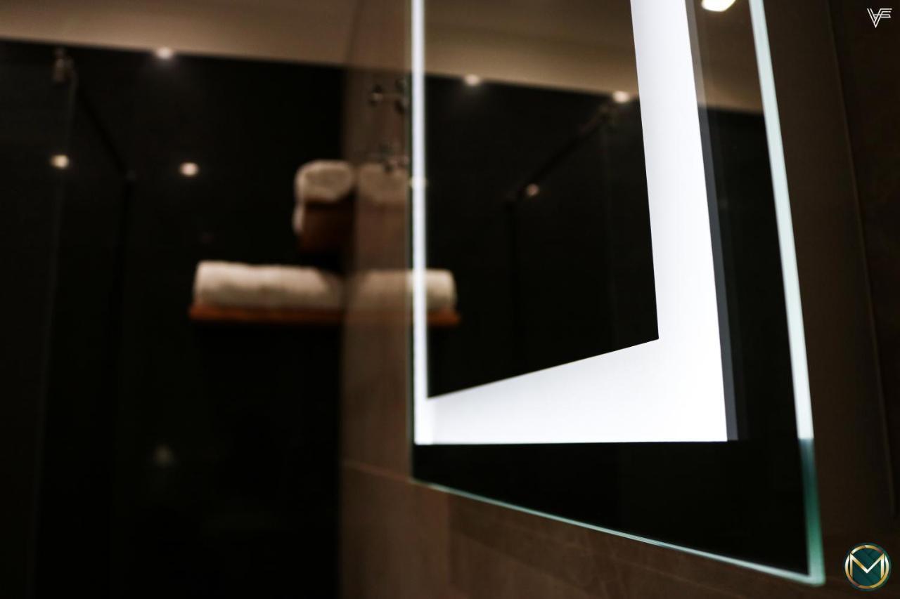 Margherita Boutique Rooms Маргерита-ди-Савойя Экстерьер фото