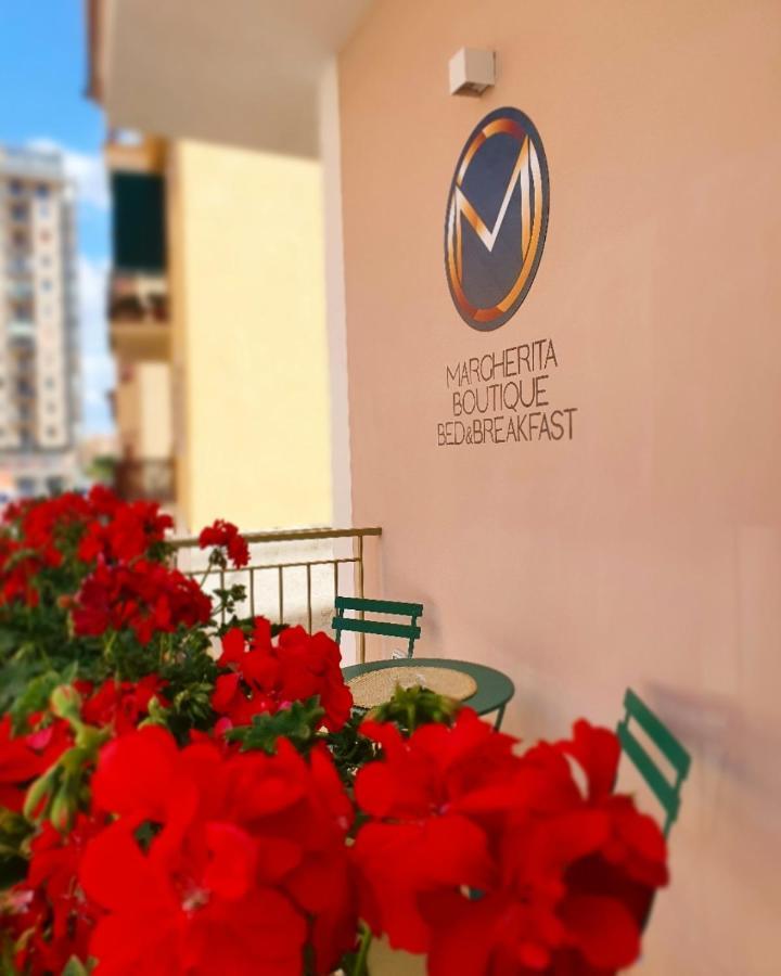 Margherita Boutique Rooms Маргерита-ди-Савойя Экстерьер фото